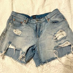 Gap ripped jean shorts 28 petite